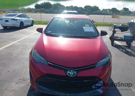2017 Toyota Corolla Le z USA, uszkodzony, nr VIN 2T1BURHE4HC782385